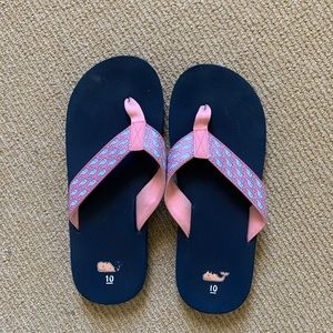 Vineyard Vines Flip Flops